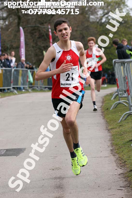 Mens and Womens under-17s 5k 2019 ERRA Road Race, Sutton Coldfield. Photo:  David T. Hewitson/Sports for All Pics